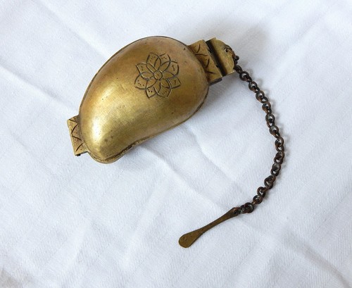Antique brass snuff - brass,